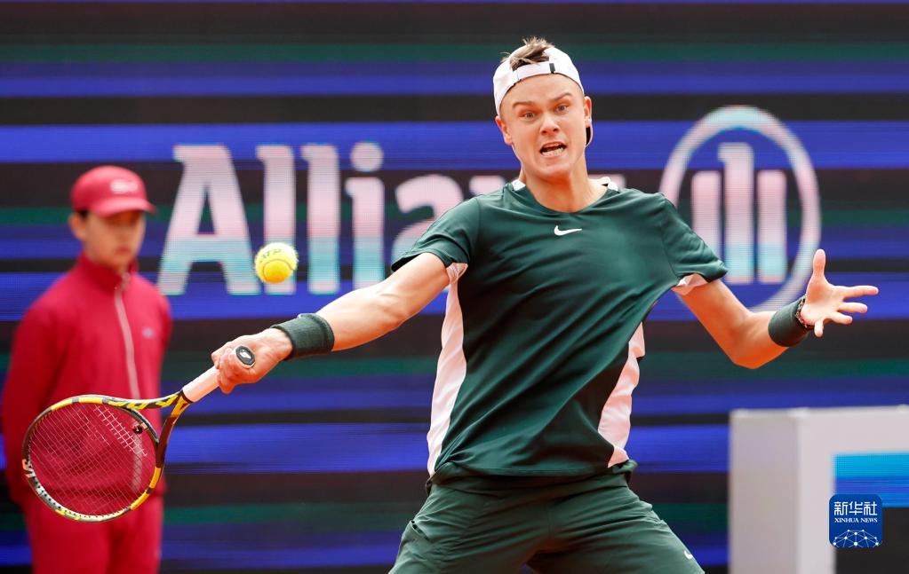 他不仅展现 他不仅展现