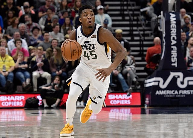 随着羽毛球 随着羽毛球