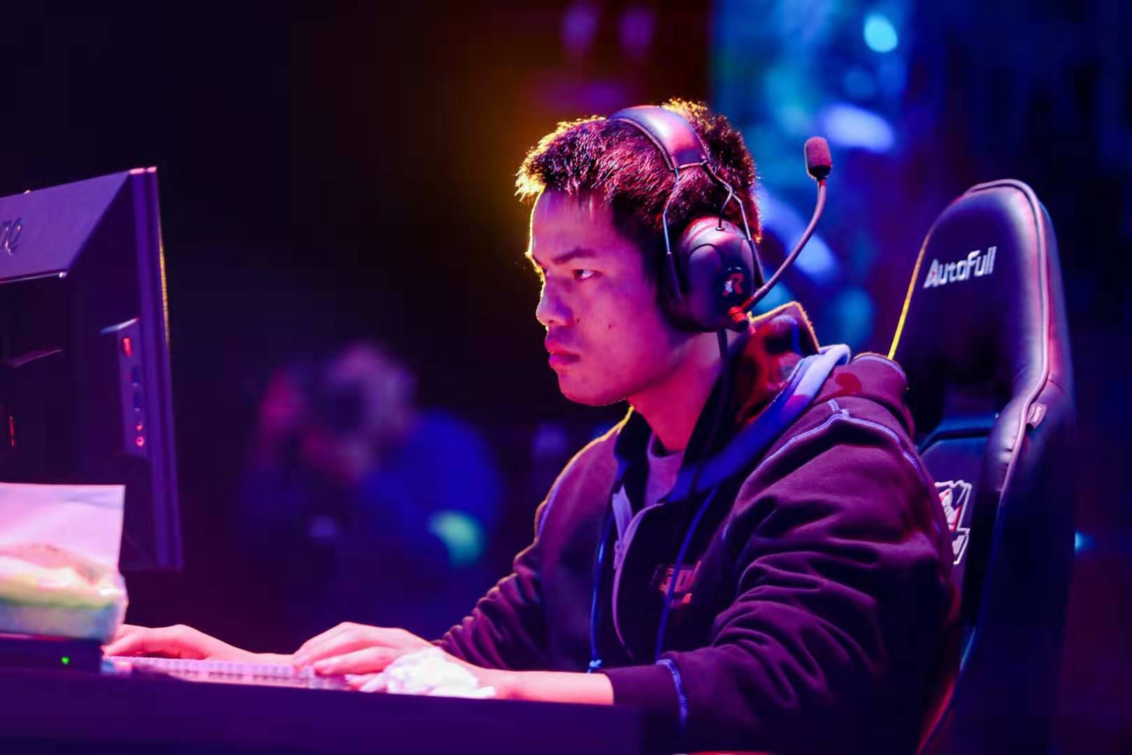 纪人合同中 纪人合同中