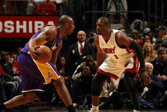 体育博弈：解析“网球博彩”中的心理波动——为什么领先一盘后最容易翻车？（网球博彩的心理学：为何先赢一盘更容易被逆转？）